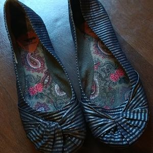 Black and Silver Rocket Dog Flats